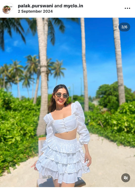 BLUSH – Crop top with a Ruffle skirt