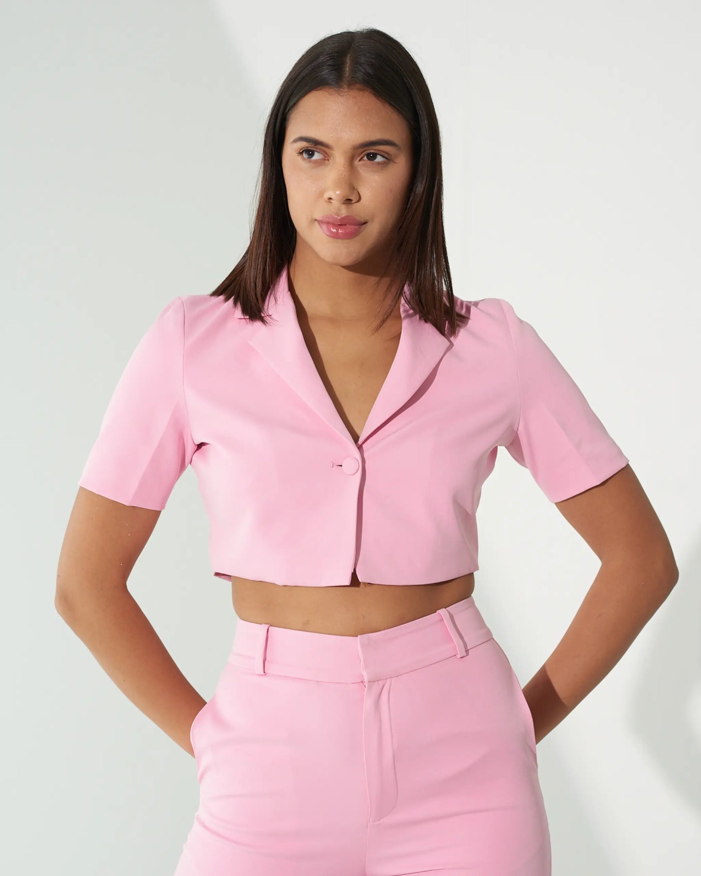 EMPOWERED - Baby pink short blazer with straight pants (Set)