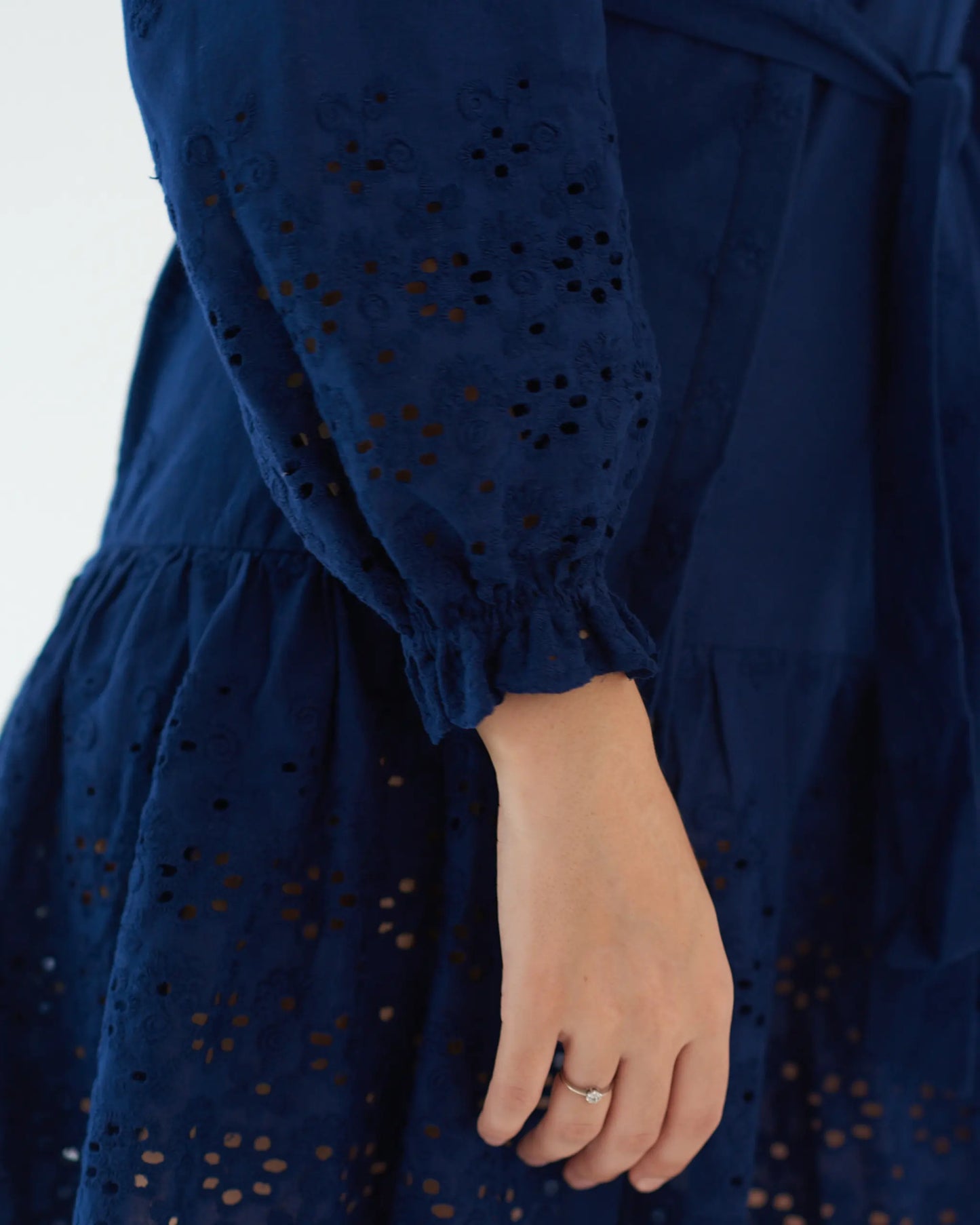 EFFORTLESS ELEGANCE - Blue cotton shirt dress