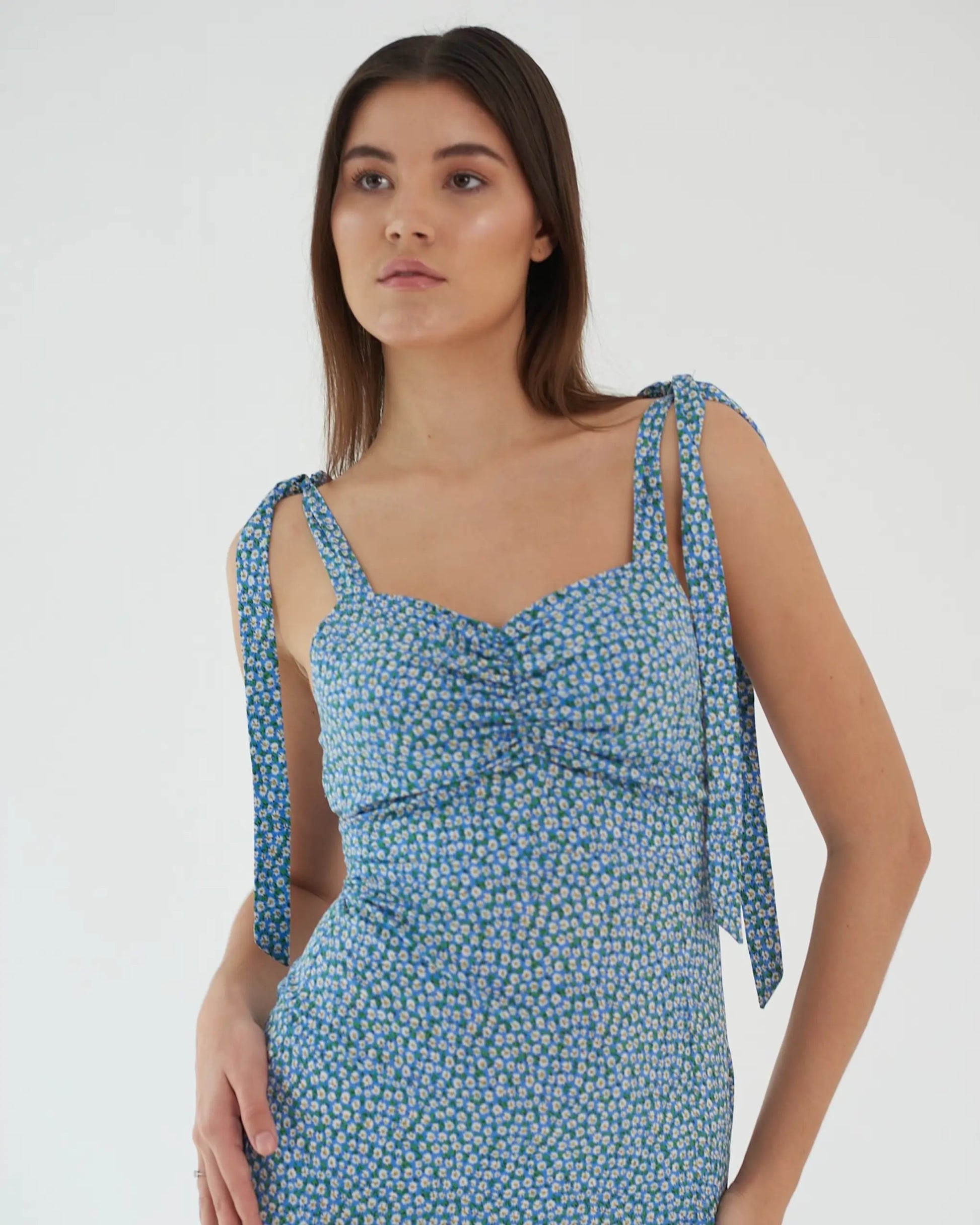 Myclo DAY DREAMING – Tie up mididress