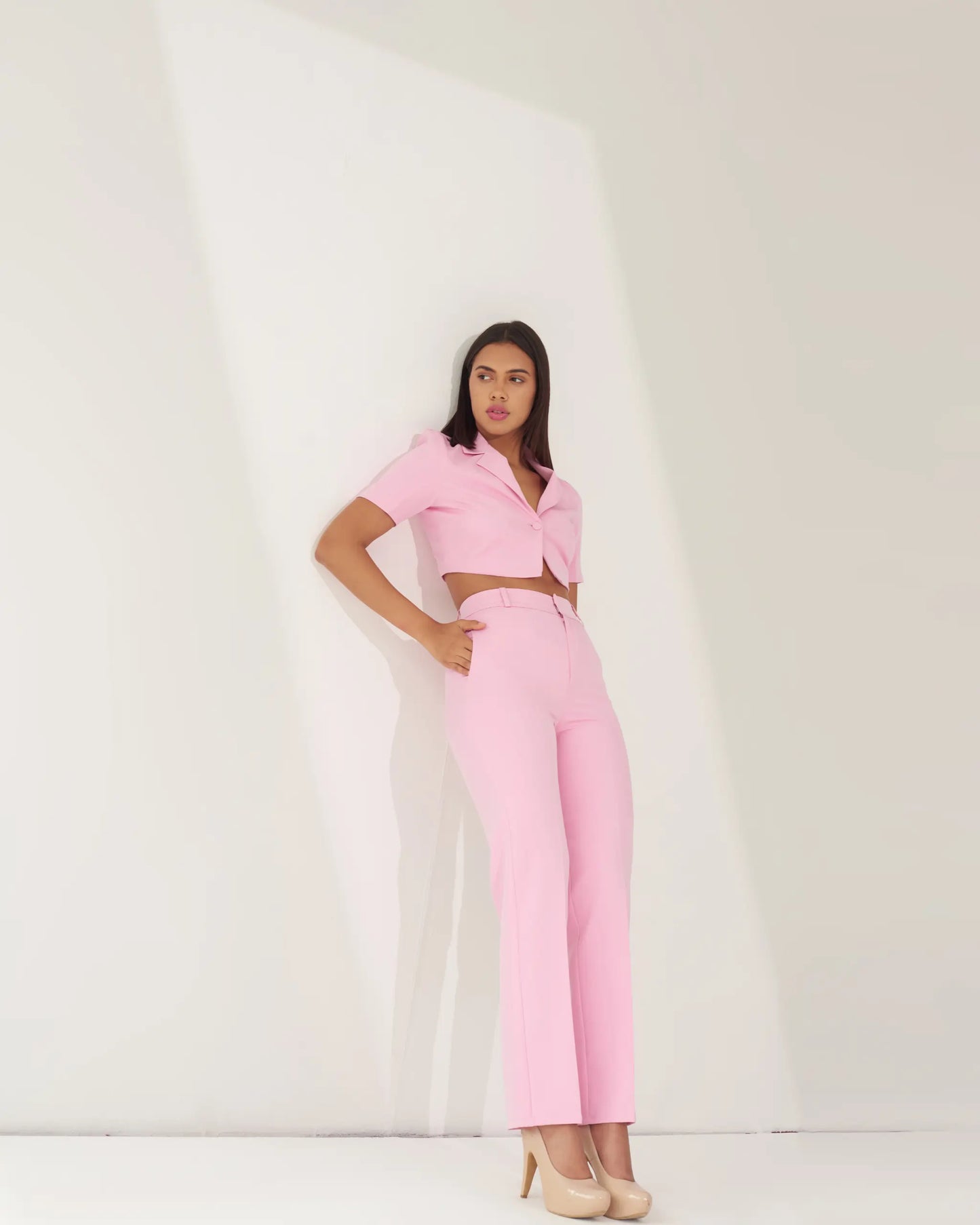 EMPOWERED - Baby pink short blazer with straight pants (Set)