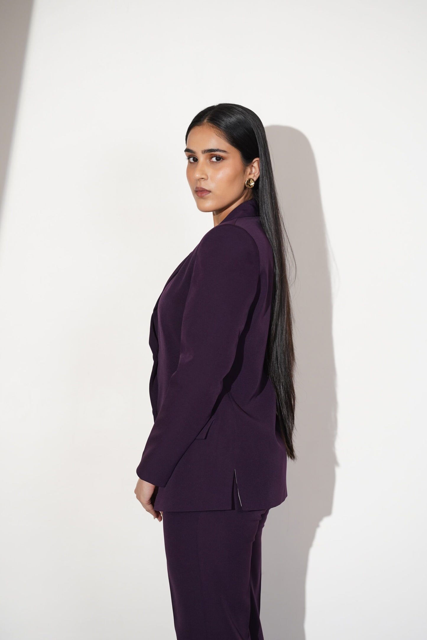 RICH DARK PURPLE SUIT