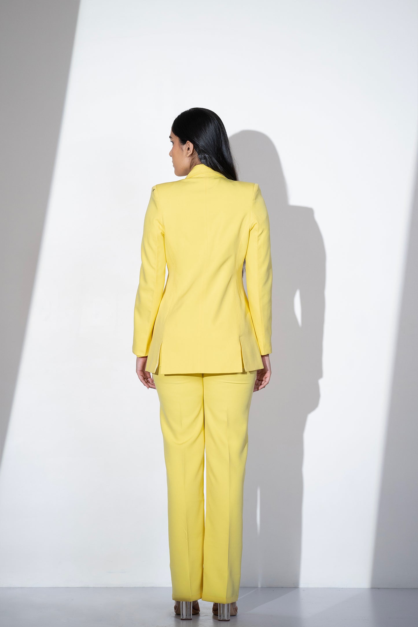 VIBRANT YELLOW DOUBLE-BREASTED PANTSUIT