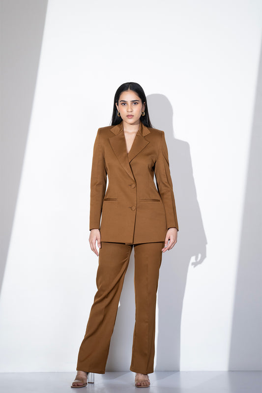 REFINED DOUBLE BREASTED BROWN  PANTSUIT