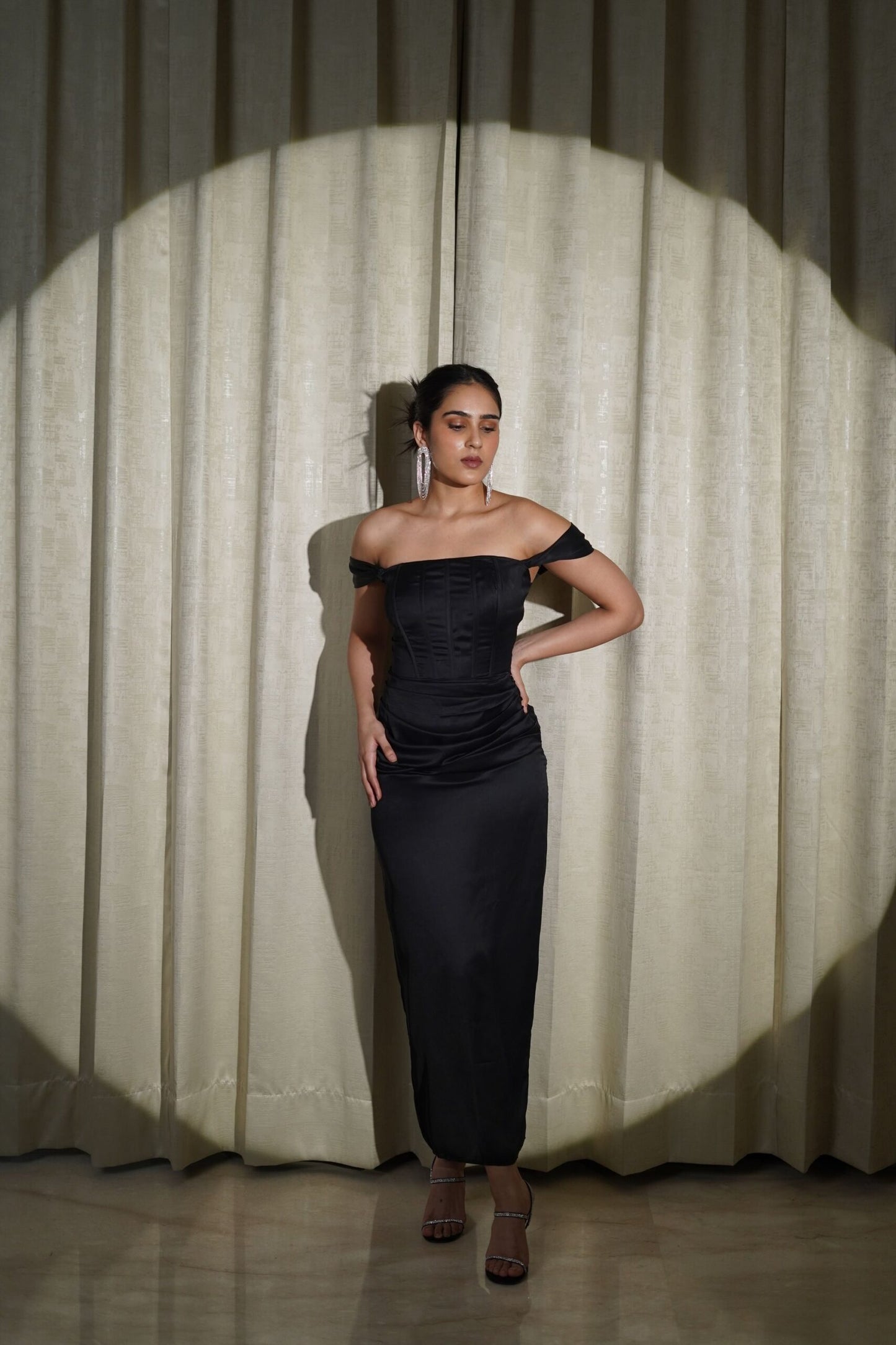 MIDNIGHT MAGIC - BLACK CORSET-STYLE TOP AND A LONG, GATHERED DETAILING SKIRT