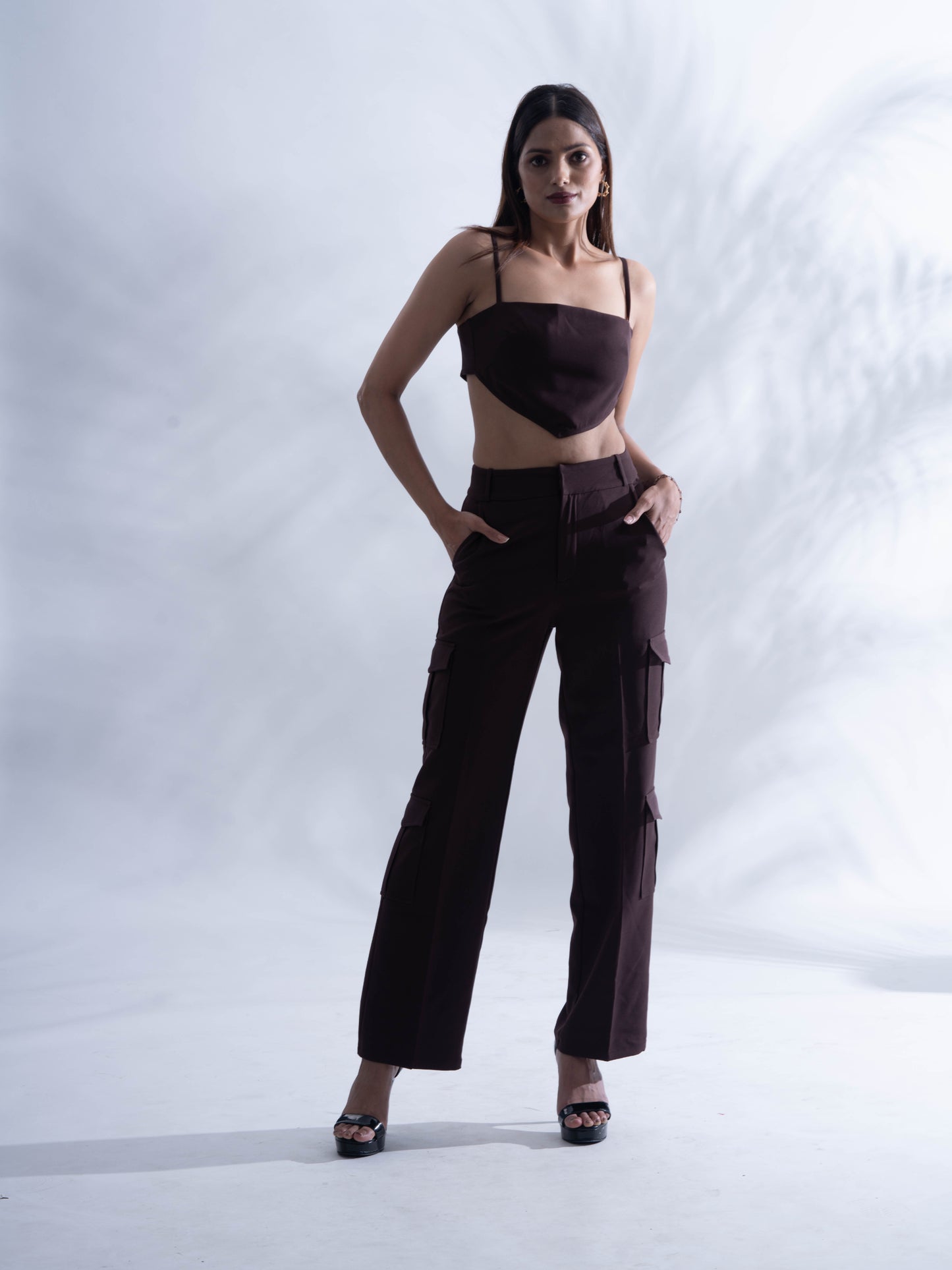 MULTIPURPOSE - Cargo pants with a top