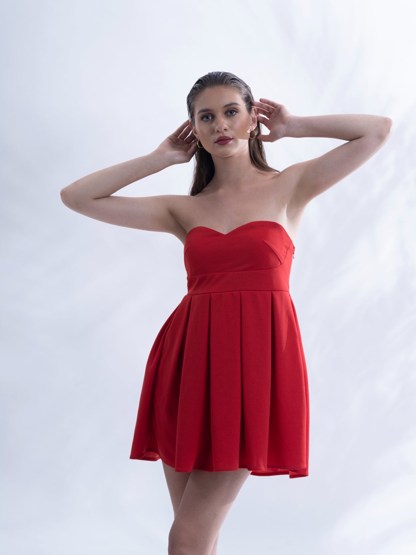 SHOWSTOPPER - Red detachable sleeve dress