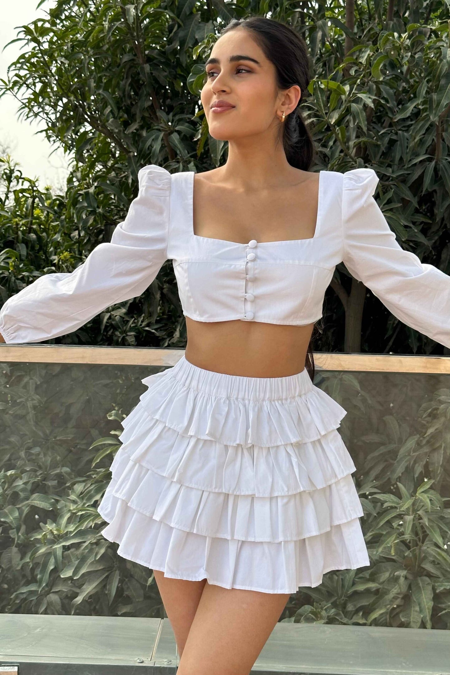 BLUSH – Crop top with a Ruffle skirt