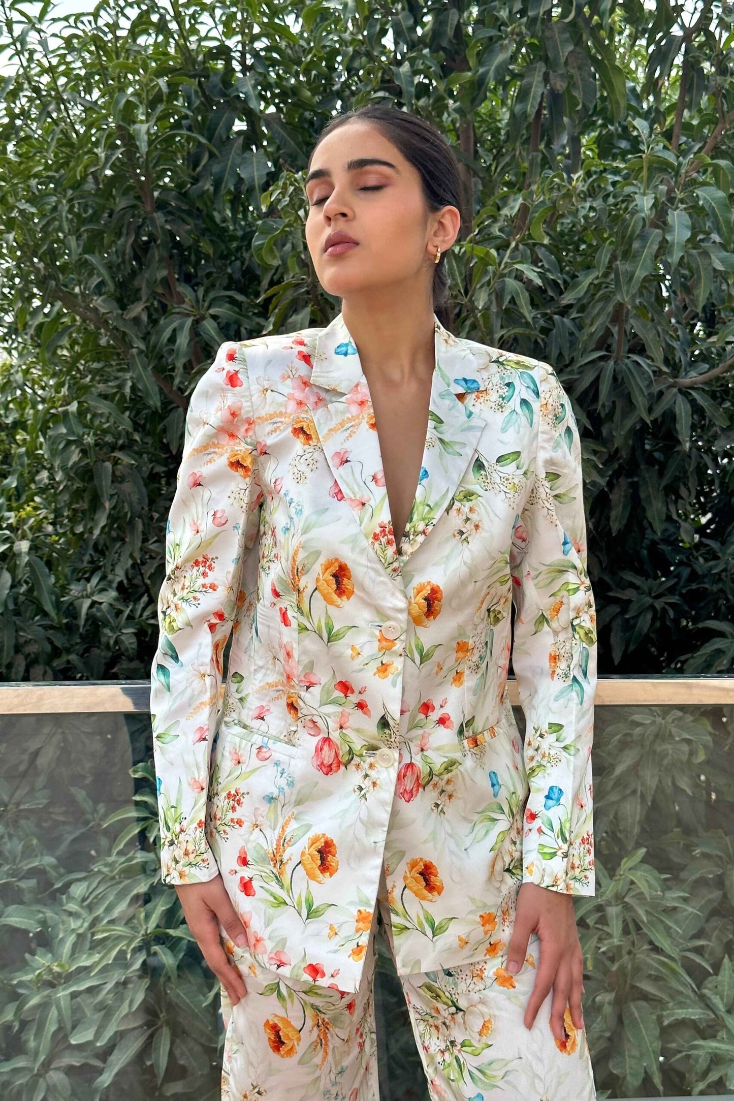 BOUNDLESS – Printed Satin Blazer with Straight Pants (Set)