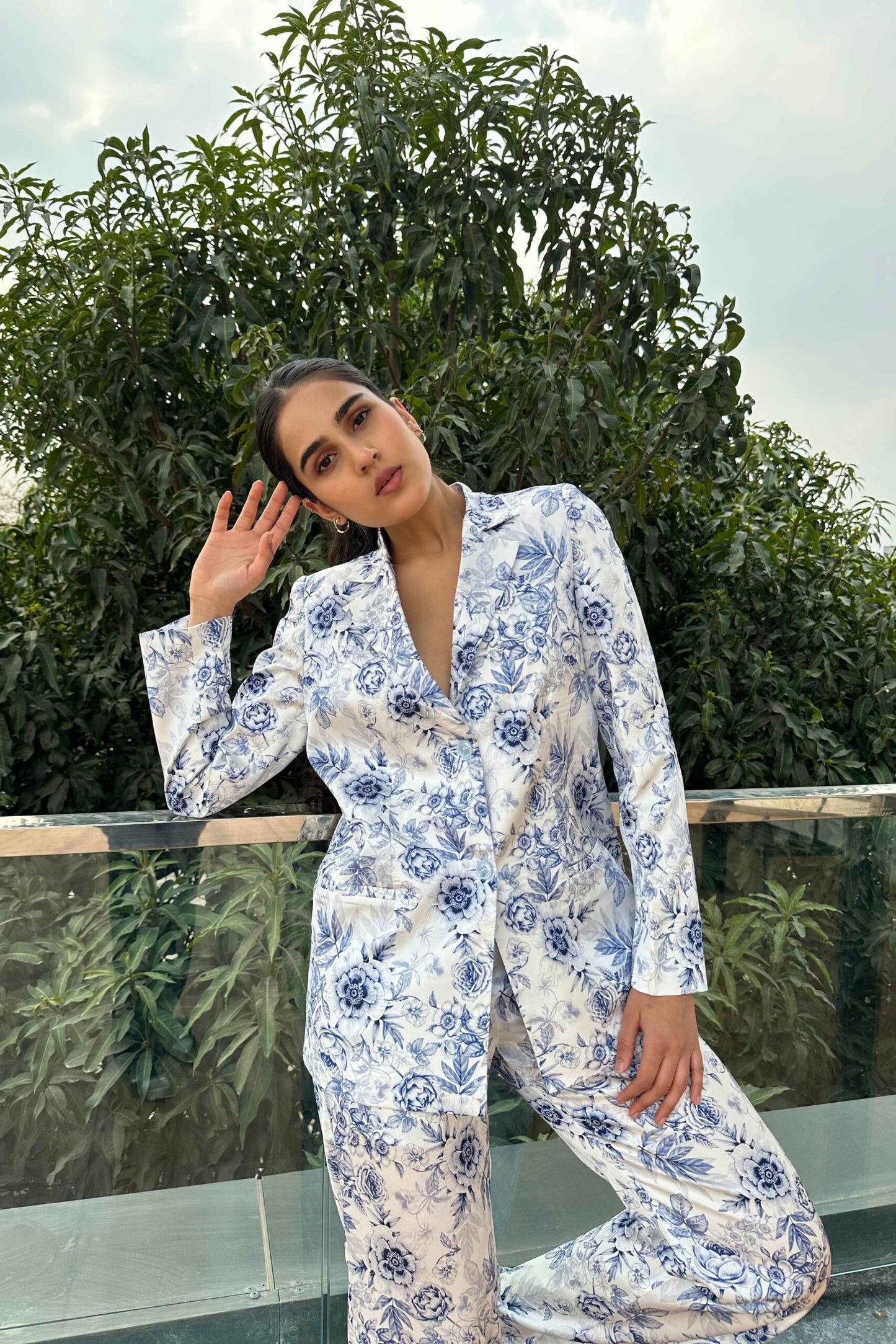 BOUNDLESS – Printed Satin Blazer with Straight Pants (Set)