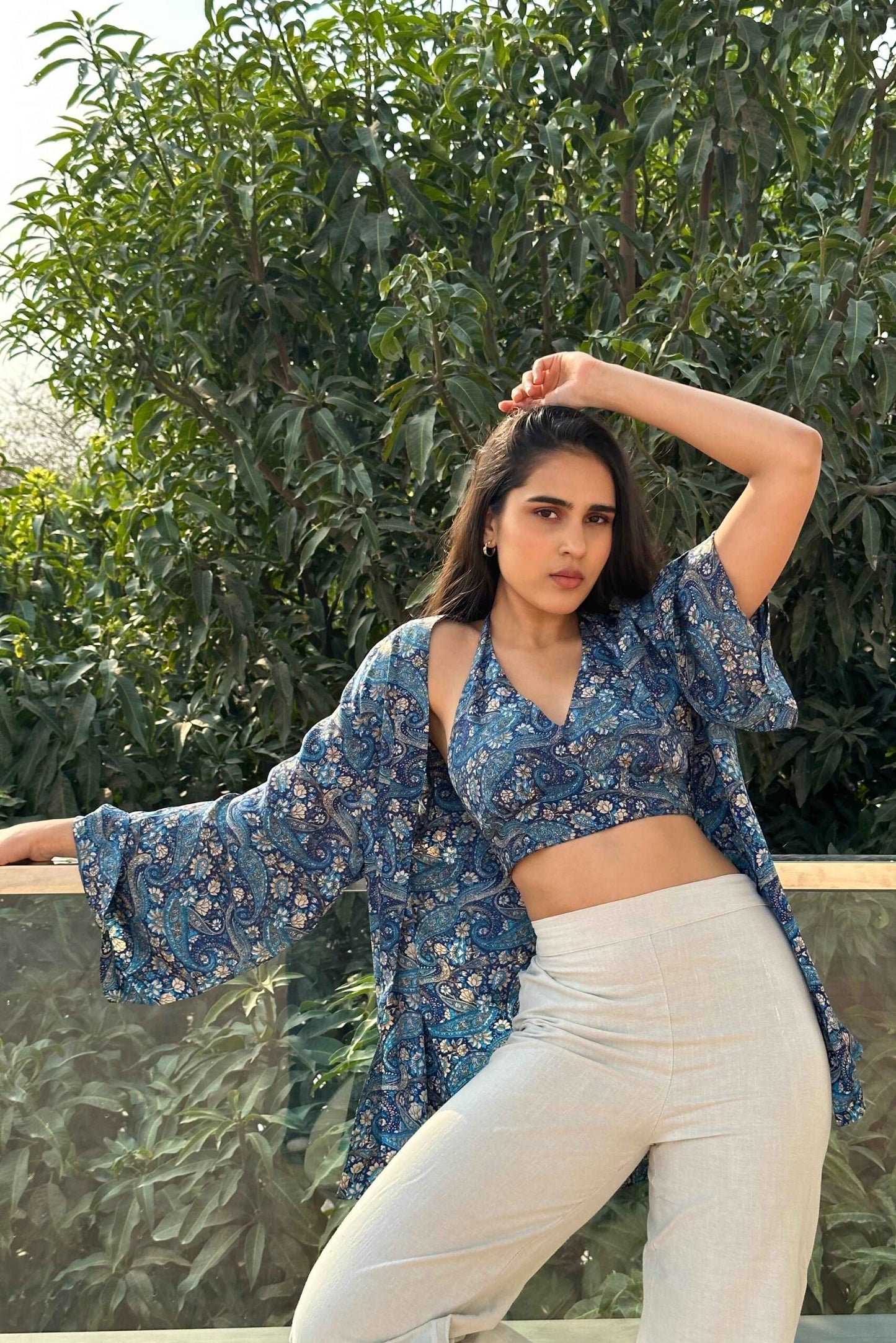 ROYAL SOUL – Halter neck top with a Shrug (Set)