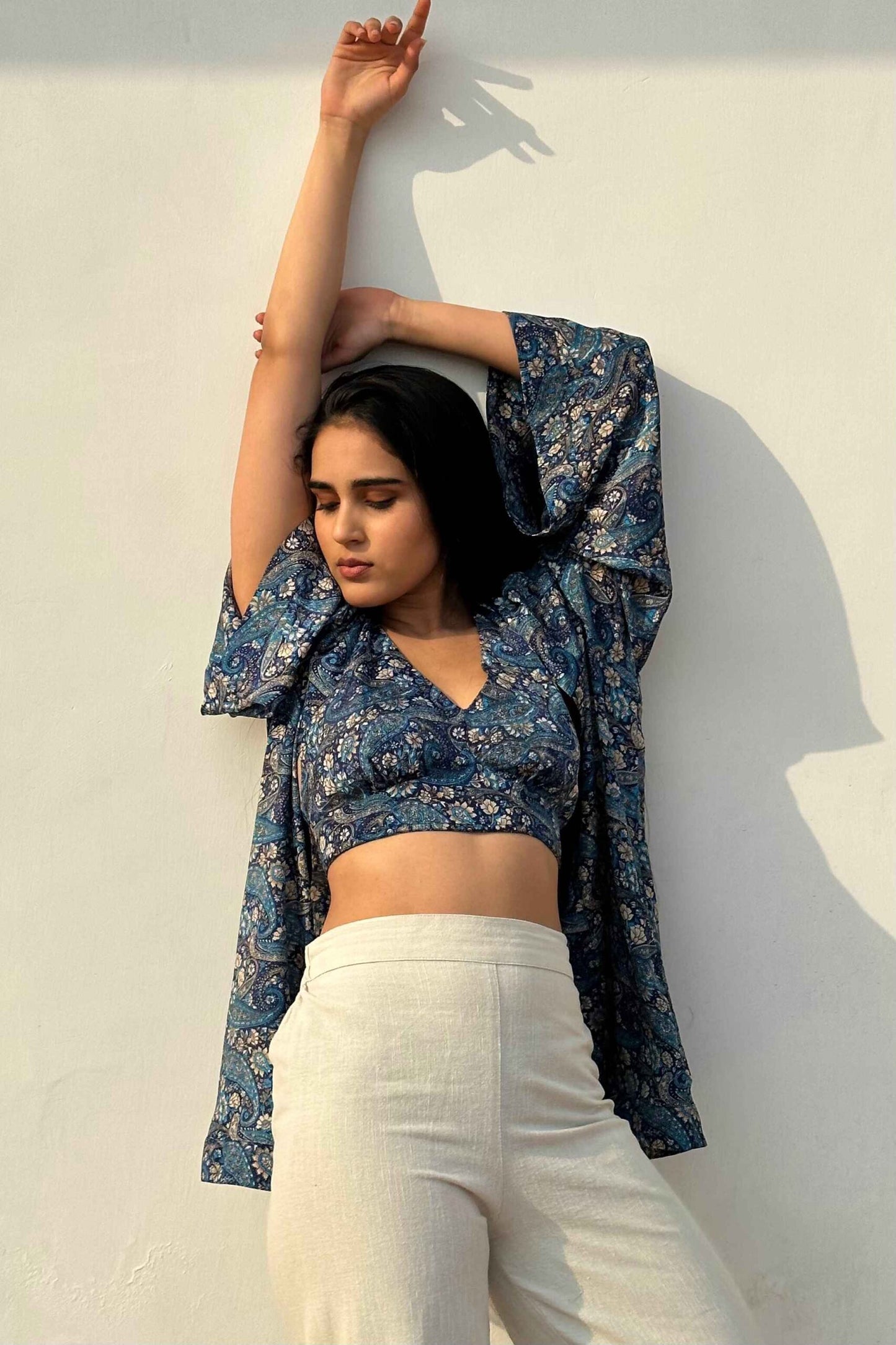 ROYAL SOUL – Halter neck top with a Shrug (Set)