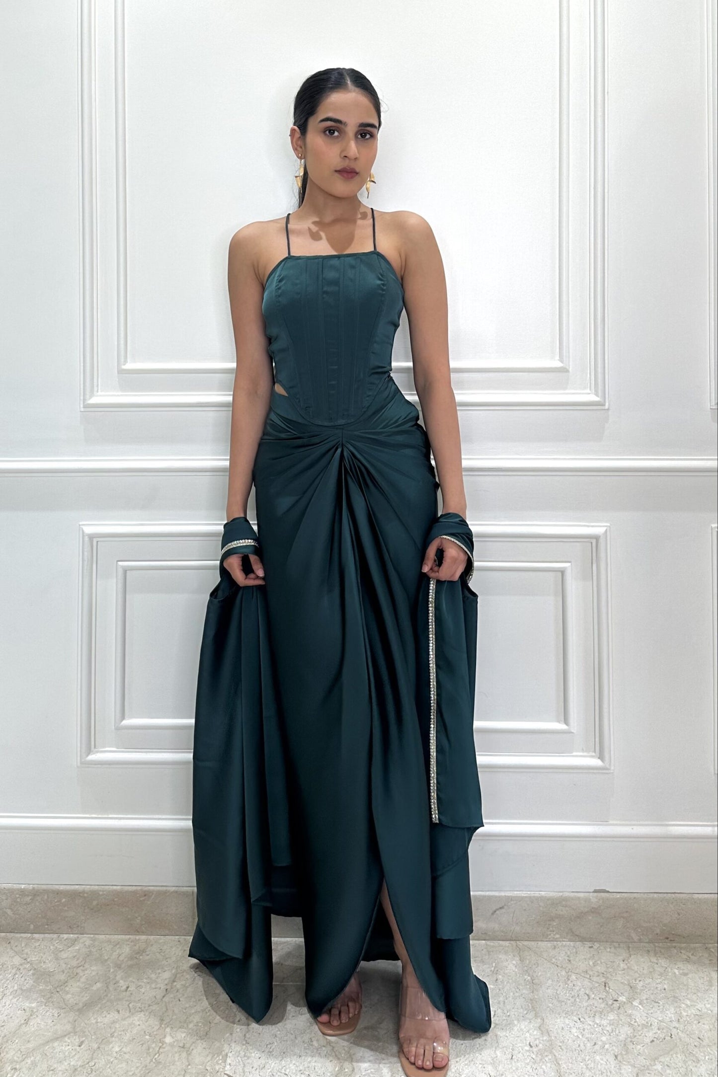 SHOW STOPPER – Corset top, draped skirt and a cape