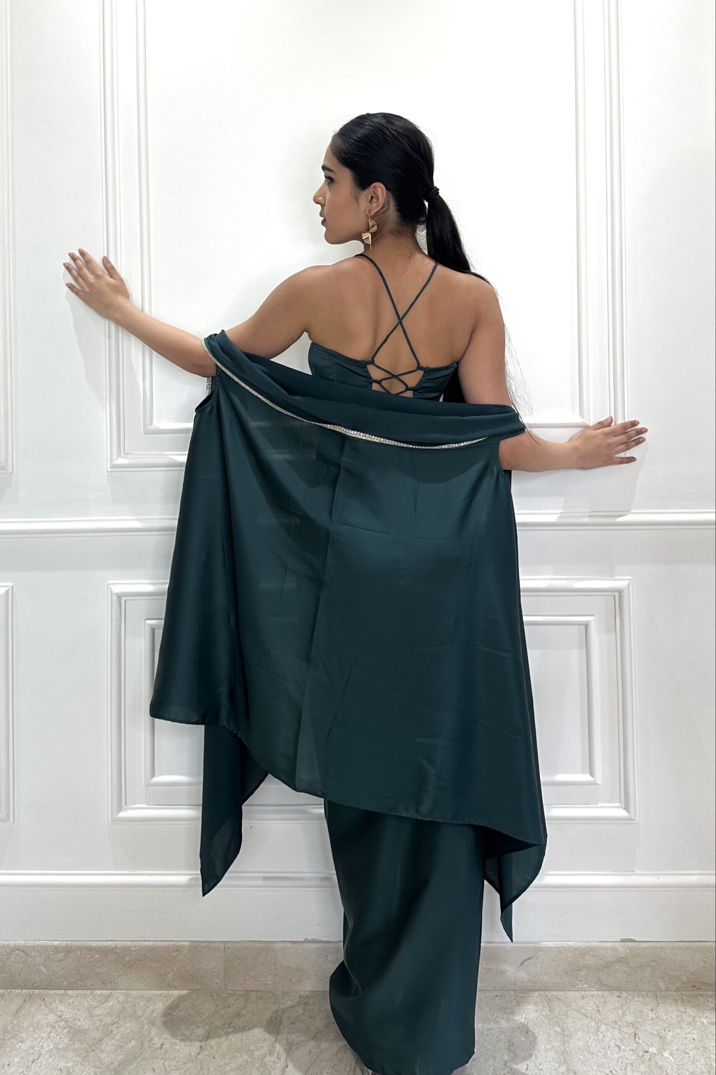 SHOW STOPPER – Corset top, draped skirt and a cape