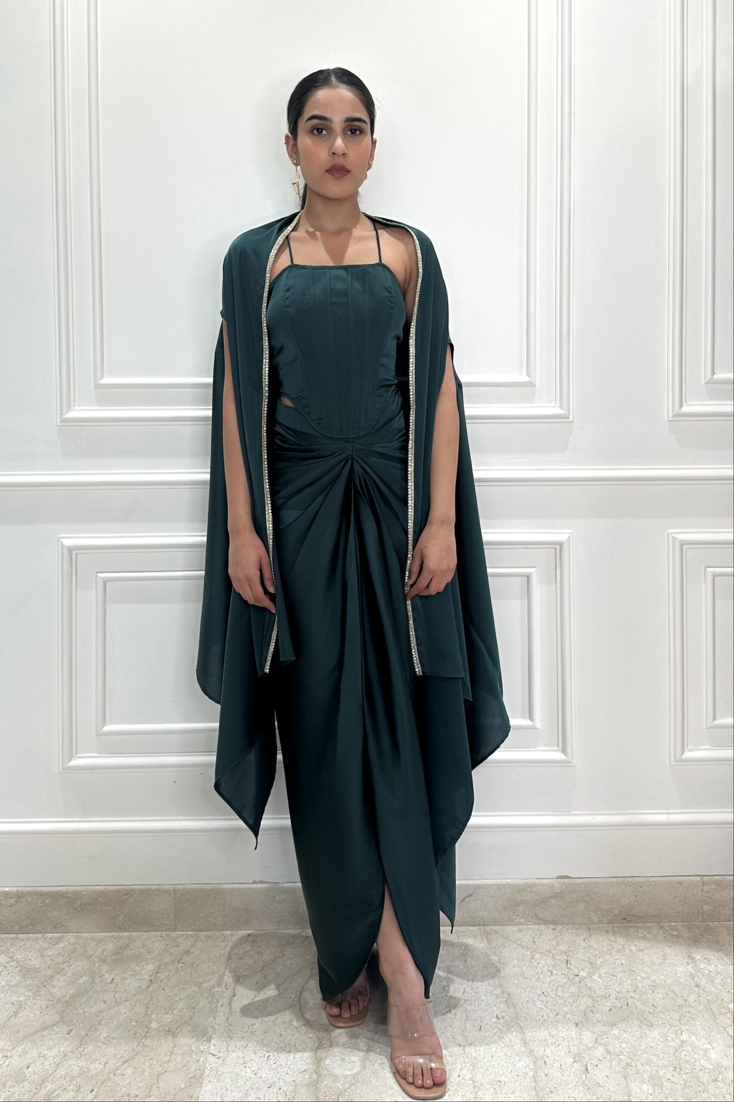 SHOW STOPPER – Corset top, draped skirt and a cape
