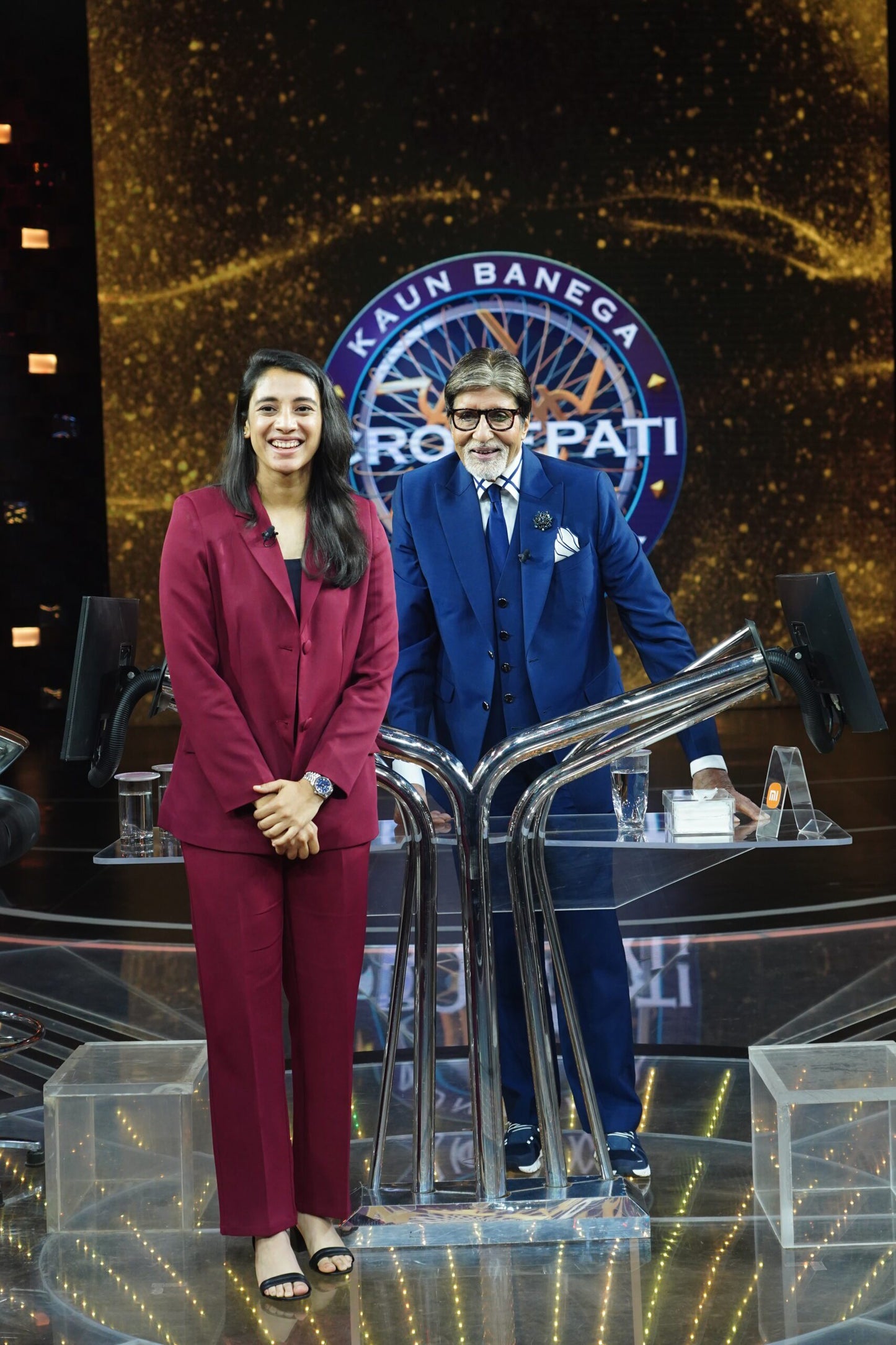 ICONIC - Maroon blazer with straight pants (Set)