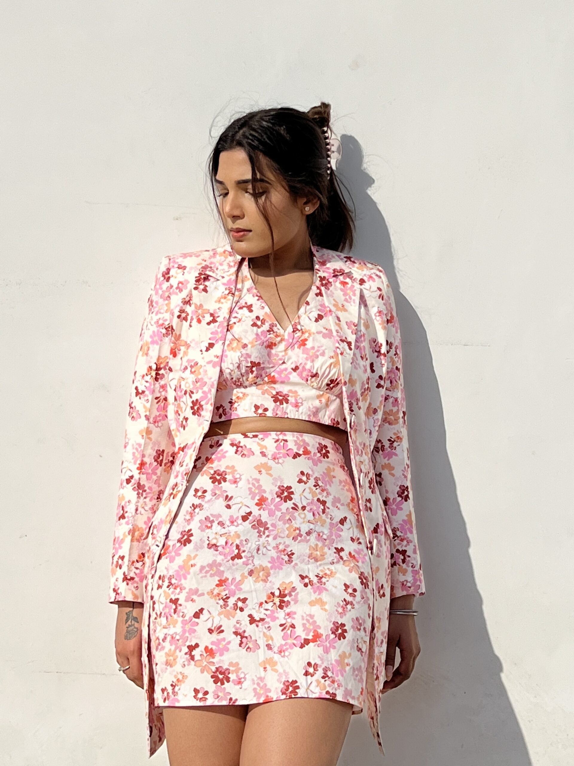 Floral world – Blazer with halter neck top and skirt - Myclo