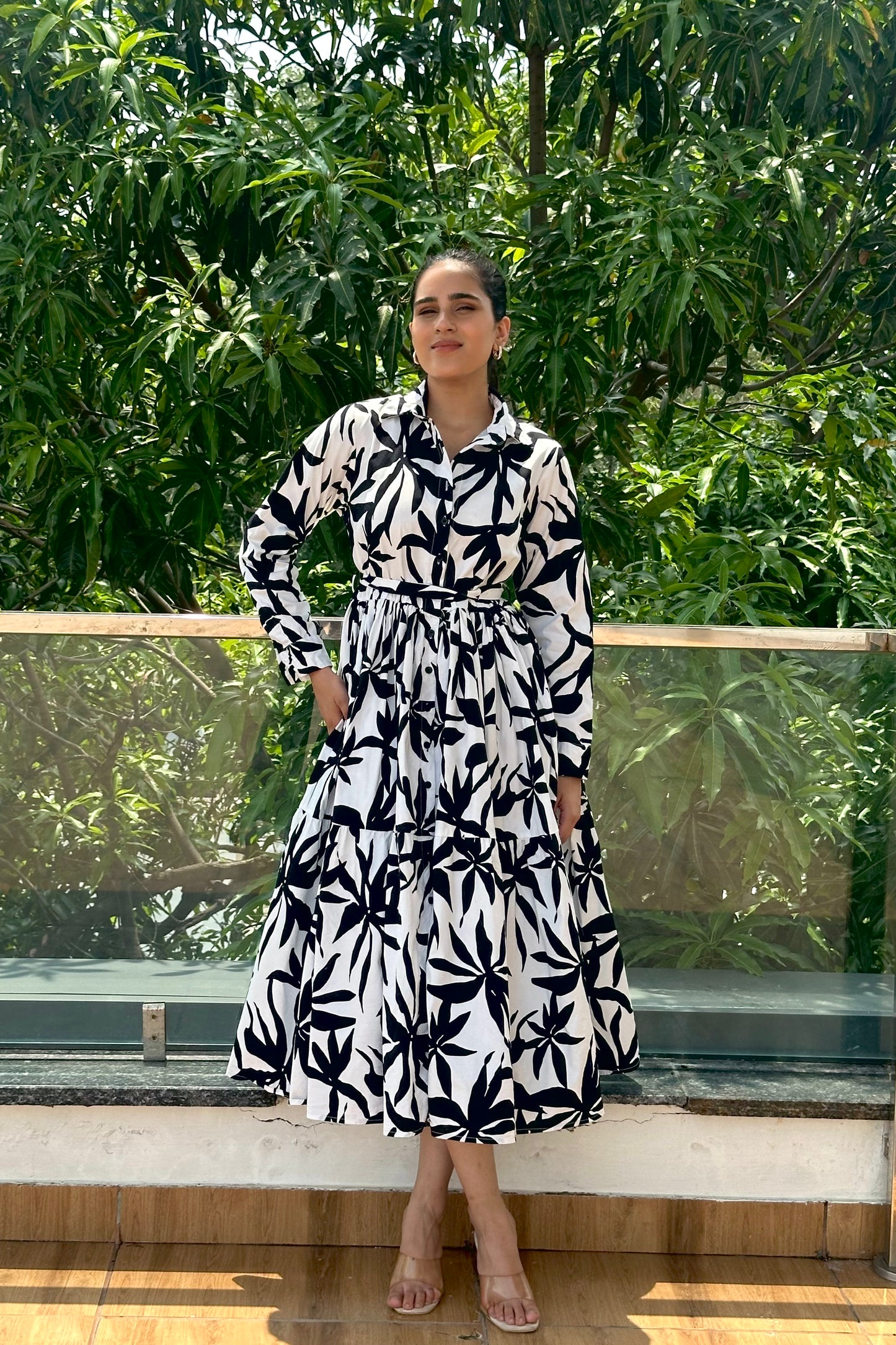 PALMA - Monochrome shirt dress