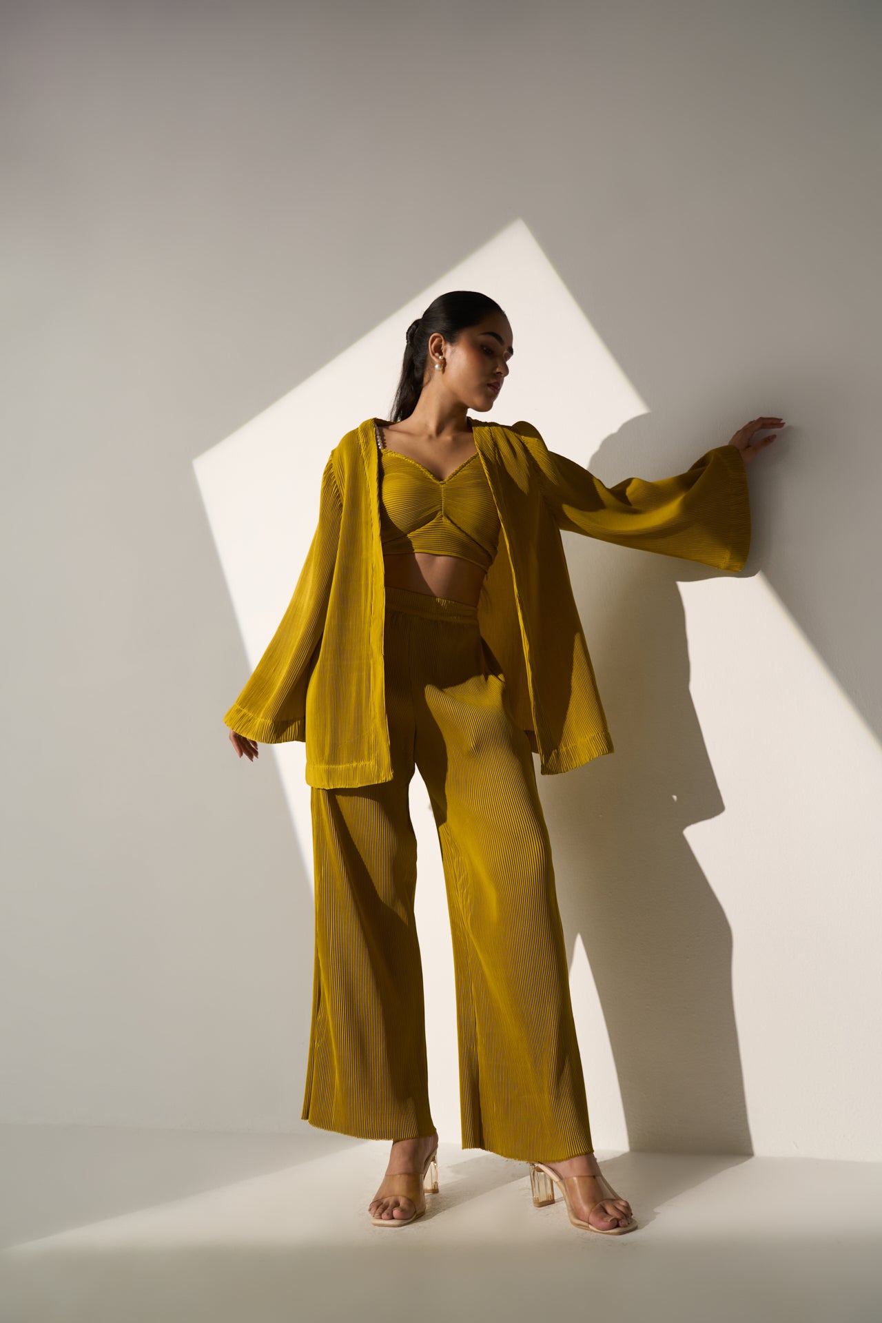 MUSTARD SUNSET - Pleated coord set