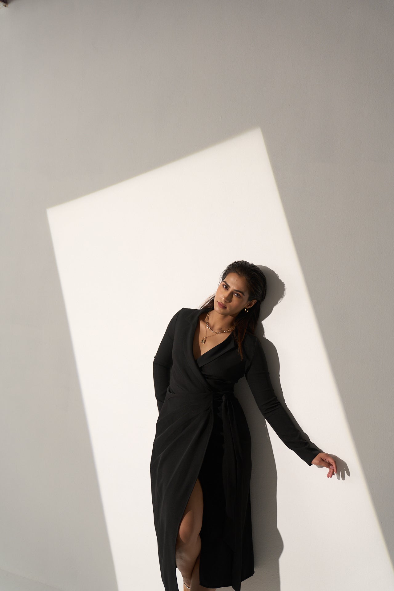 EXQUISITE LOOK - Long black Blazer dress