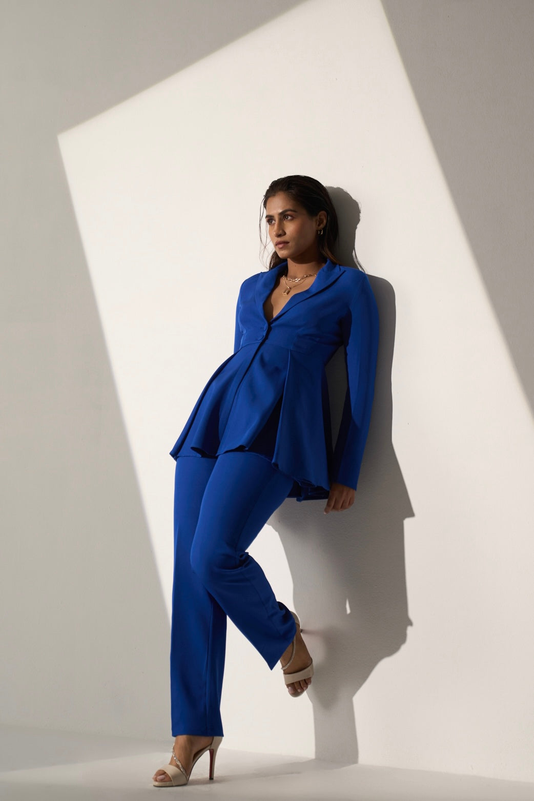 POWER -Royal blue blazer with straight pants (Set)