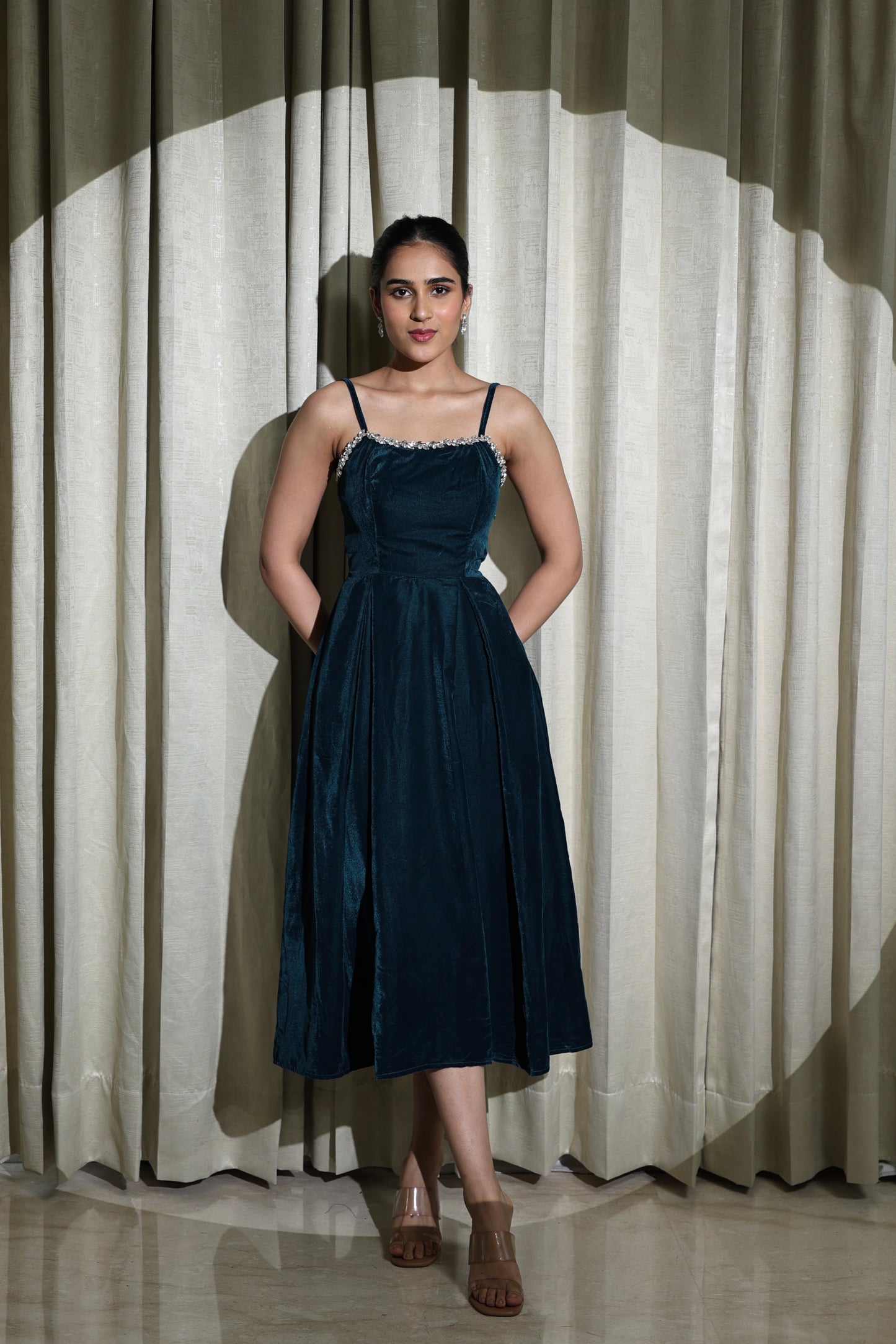 VELVET LOVE - LUXURIOUS TEAL VELVET FLARED DRESS