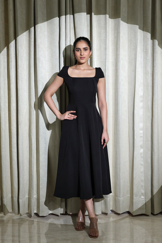 Black Essential Dress