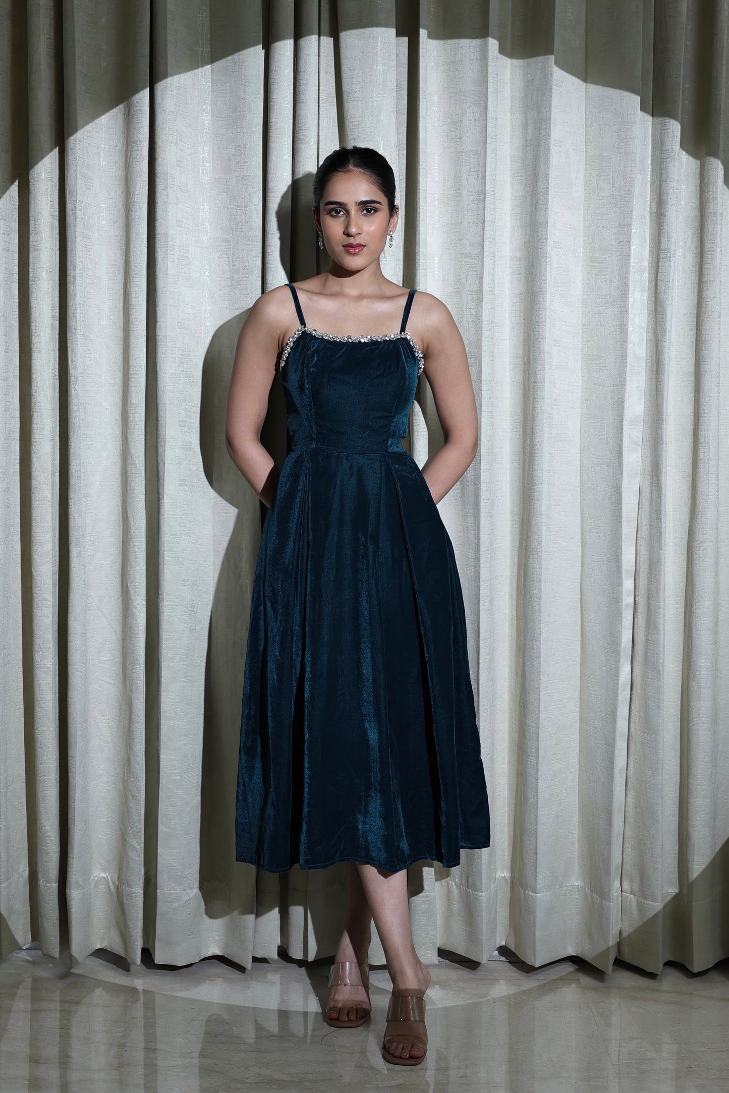 VELVET LOVE - LUXURIOUS TEAL VELVET FLARED DRESS