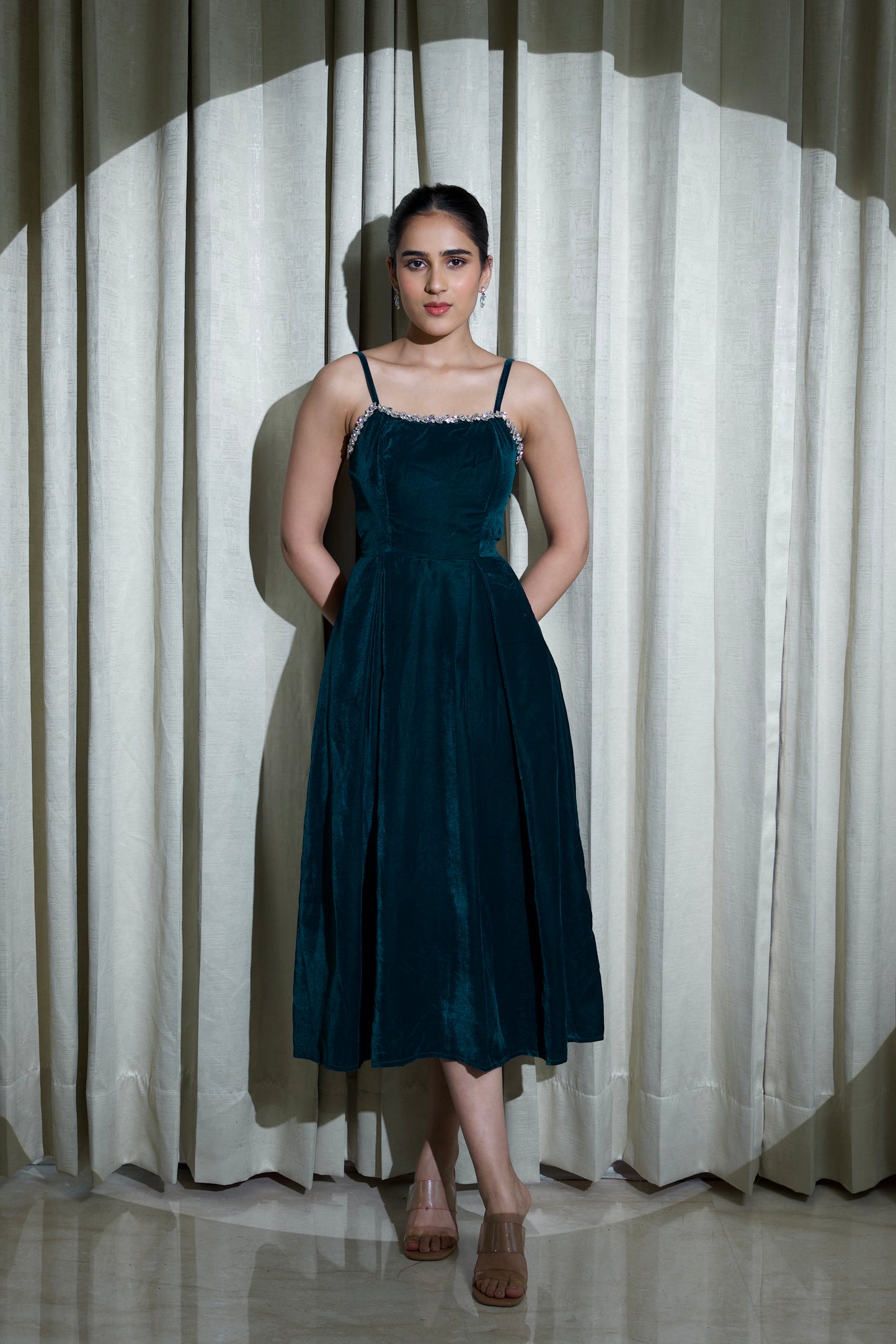 VELVET LOVE - LUXURIOUS TEAL VELVET FLARED DRESS