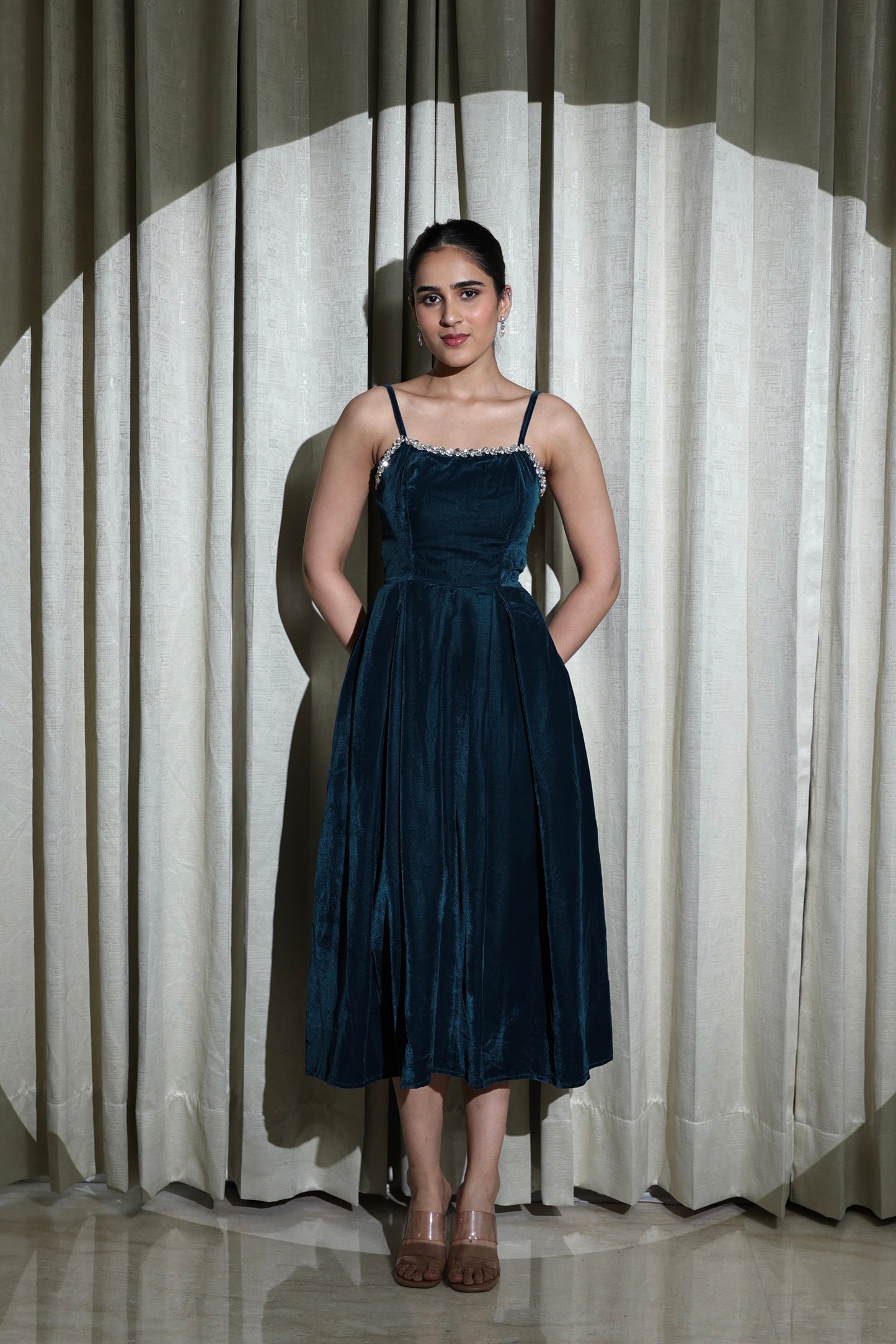 VELVET LOVE - LUXURIOUS TEAL VELVET FLARED DRESS