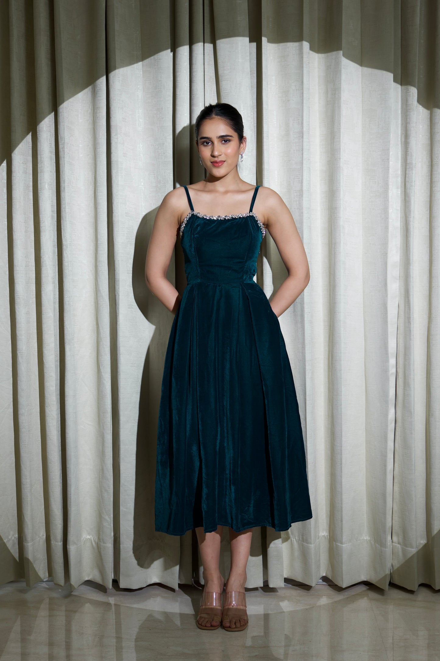 VELVET LOVE - LUXURIOUS TEAL VELVET FLARED DRESS