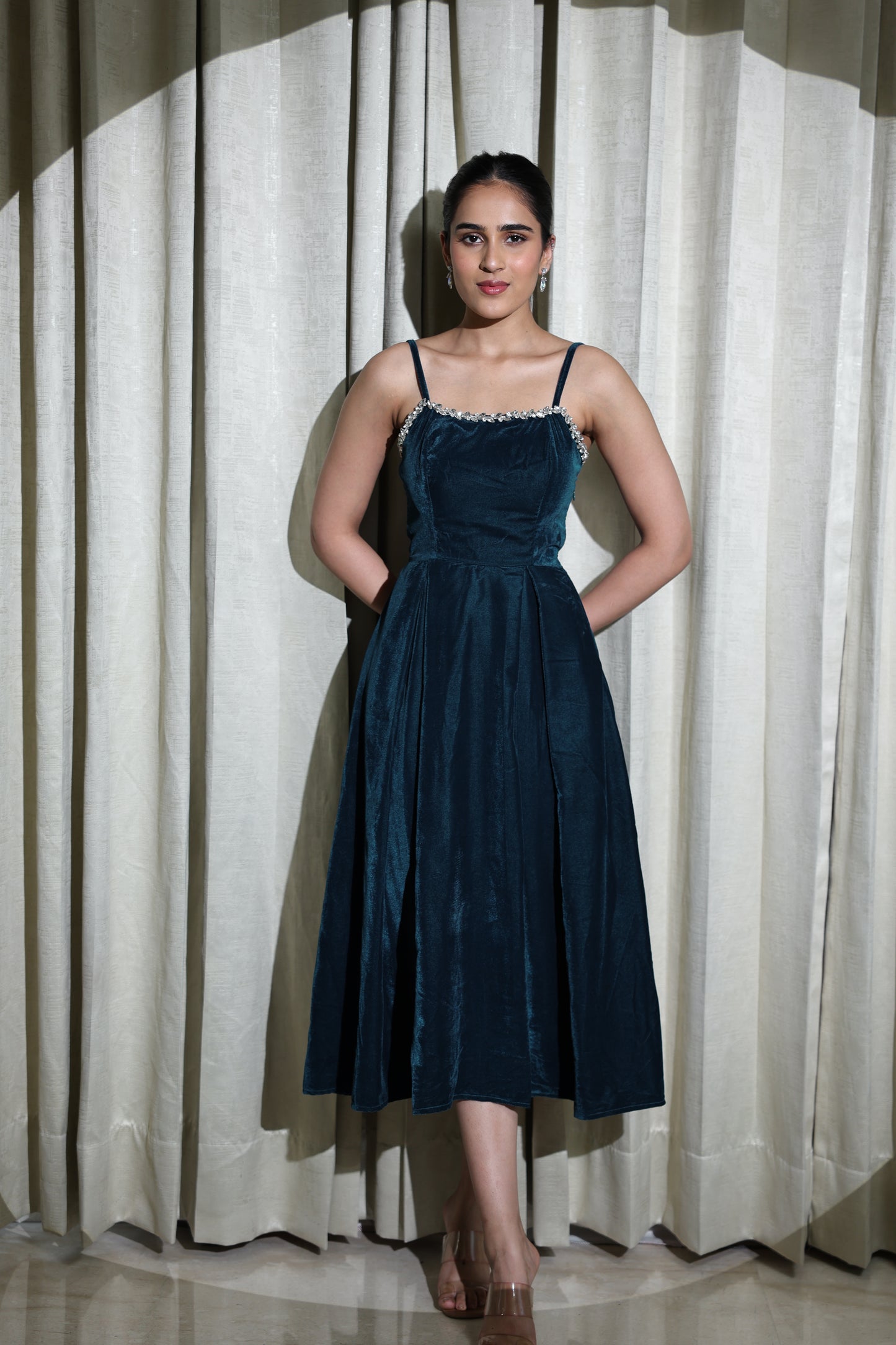 VELVET LOVE - LUXURIOUS TEAL VELVET FLARED DRESS