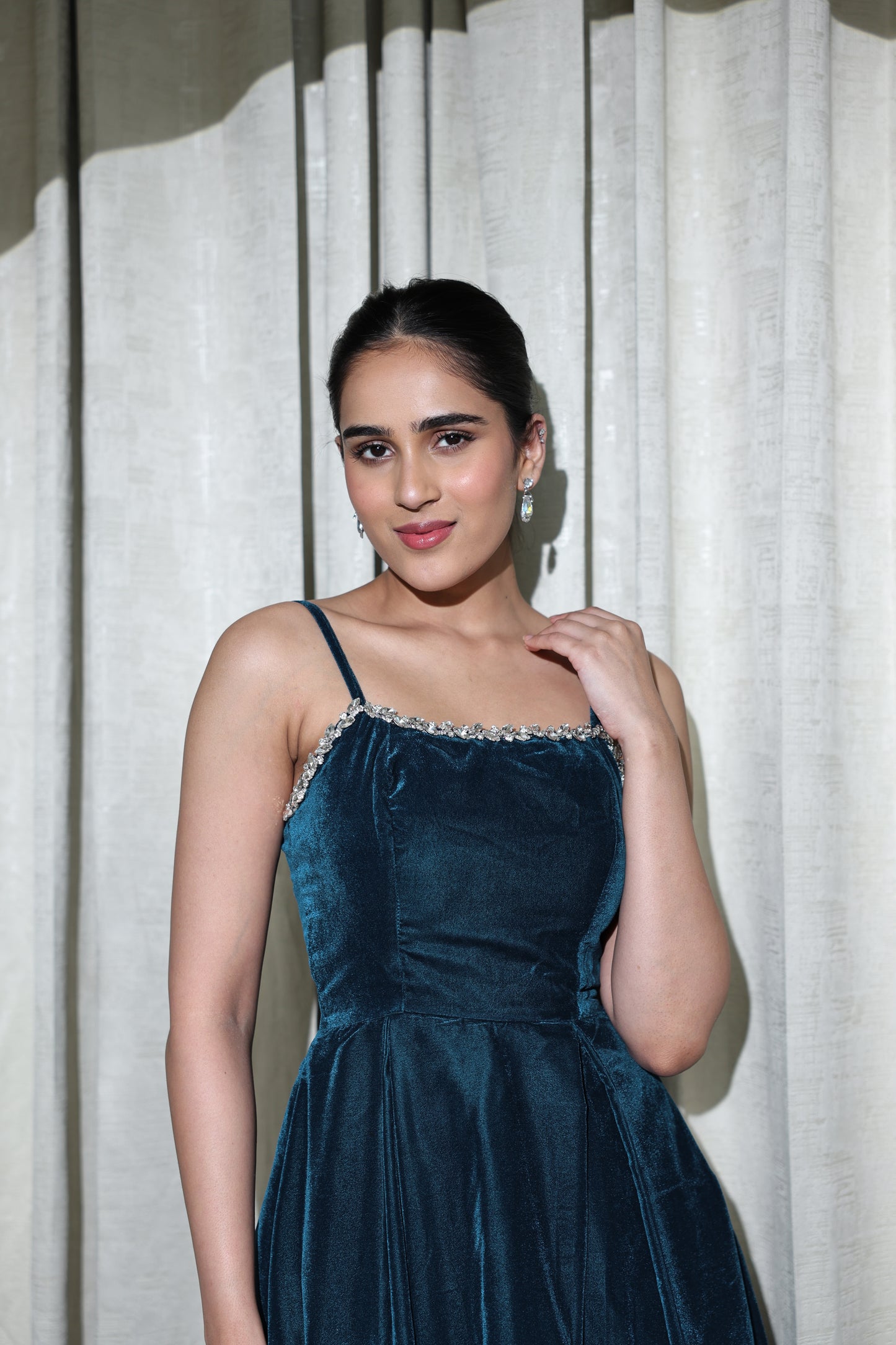 VELVET LOVE - LUXURIOUS TEAL VELVET FLARED DRESS