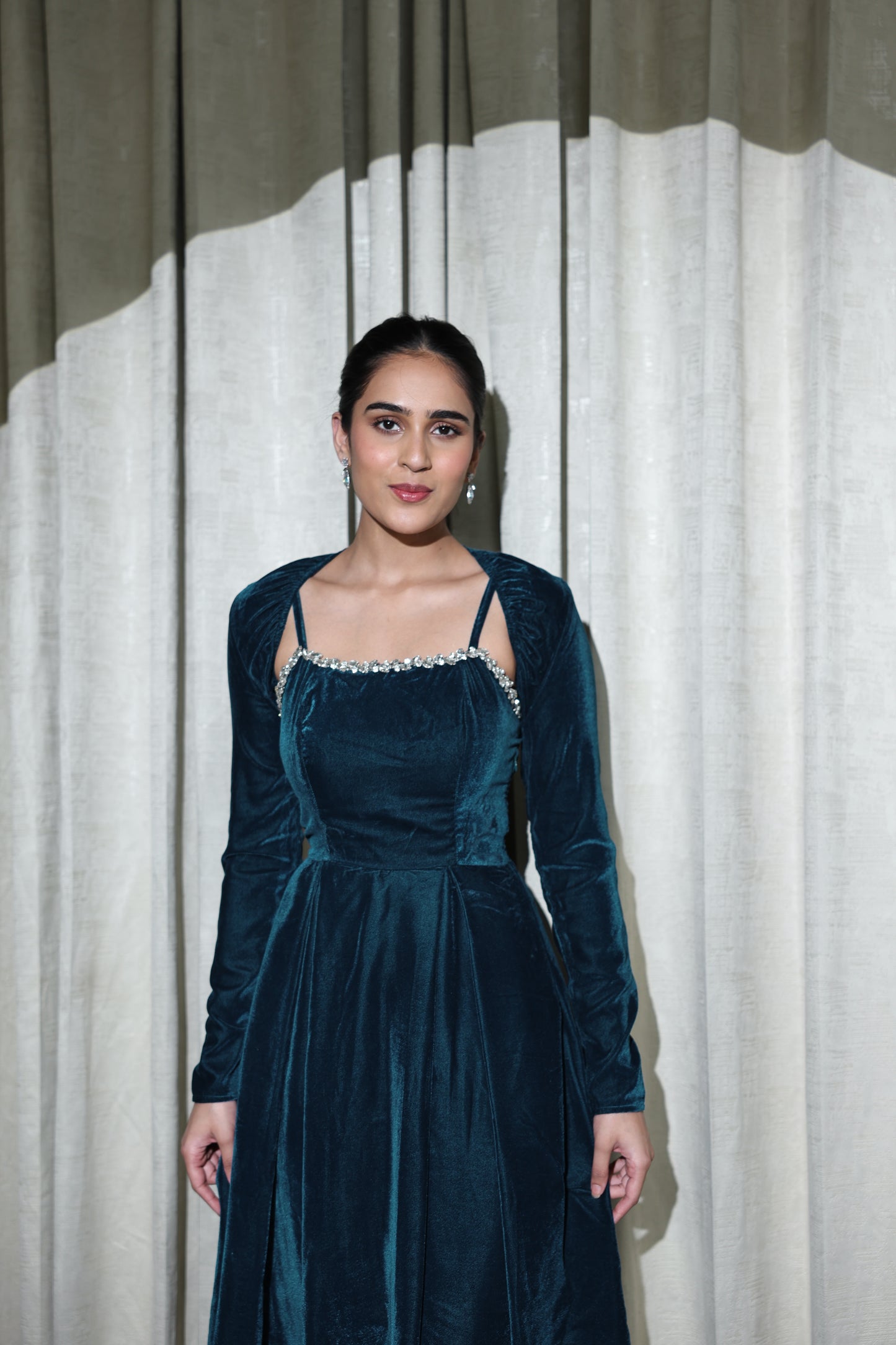 VELVET LOVE - LUXURIOUS TEAL VELVET FLARED DRESS