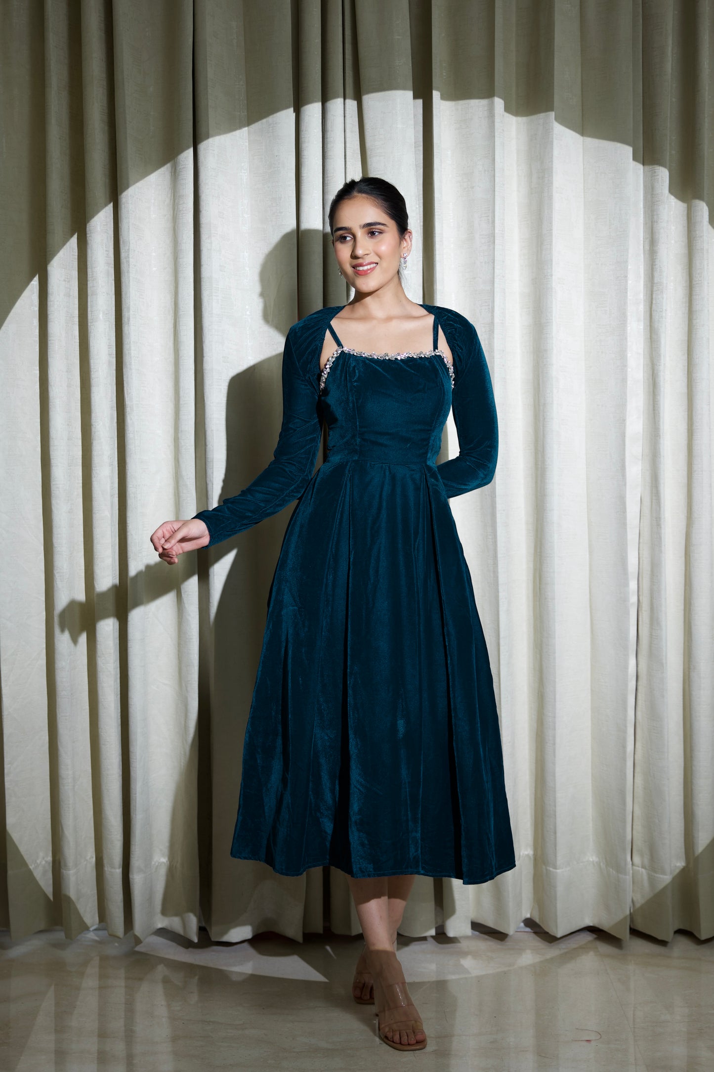 VELVET LOVE - LUXURIOUS TEAL VELVET FLARED DRESS