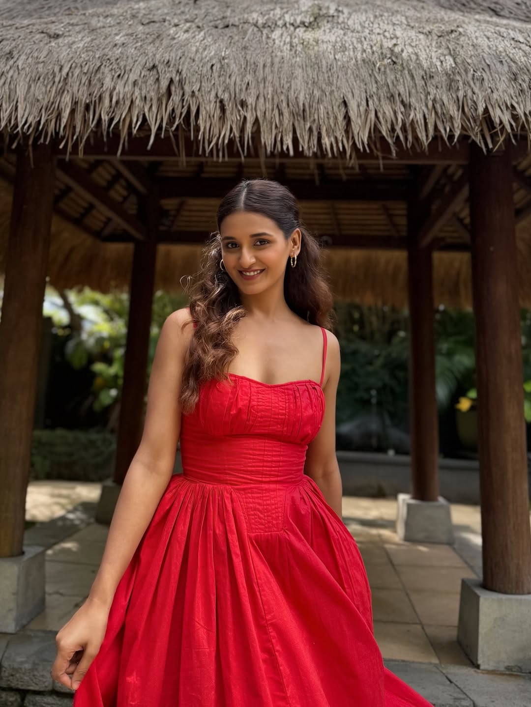 ALICE – Our Most Elegant Red Colour midi sundress
