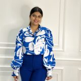 MESMERIZING – Printed blue satin shirt