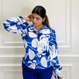 MESMERIZING – Printed blue satin shirt